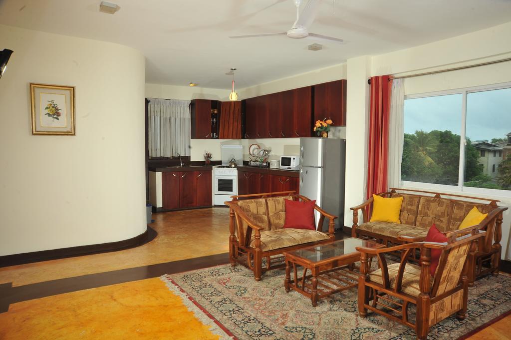 Hotel Prestige Court Residencies Dehiwala-Mount Lavinia Exterior foto