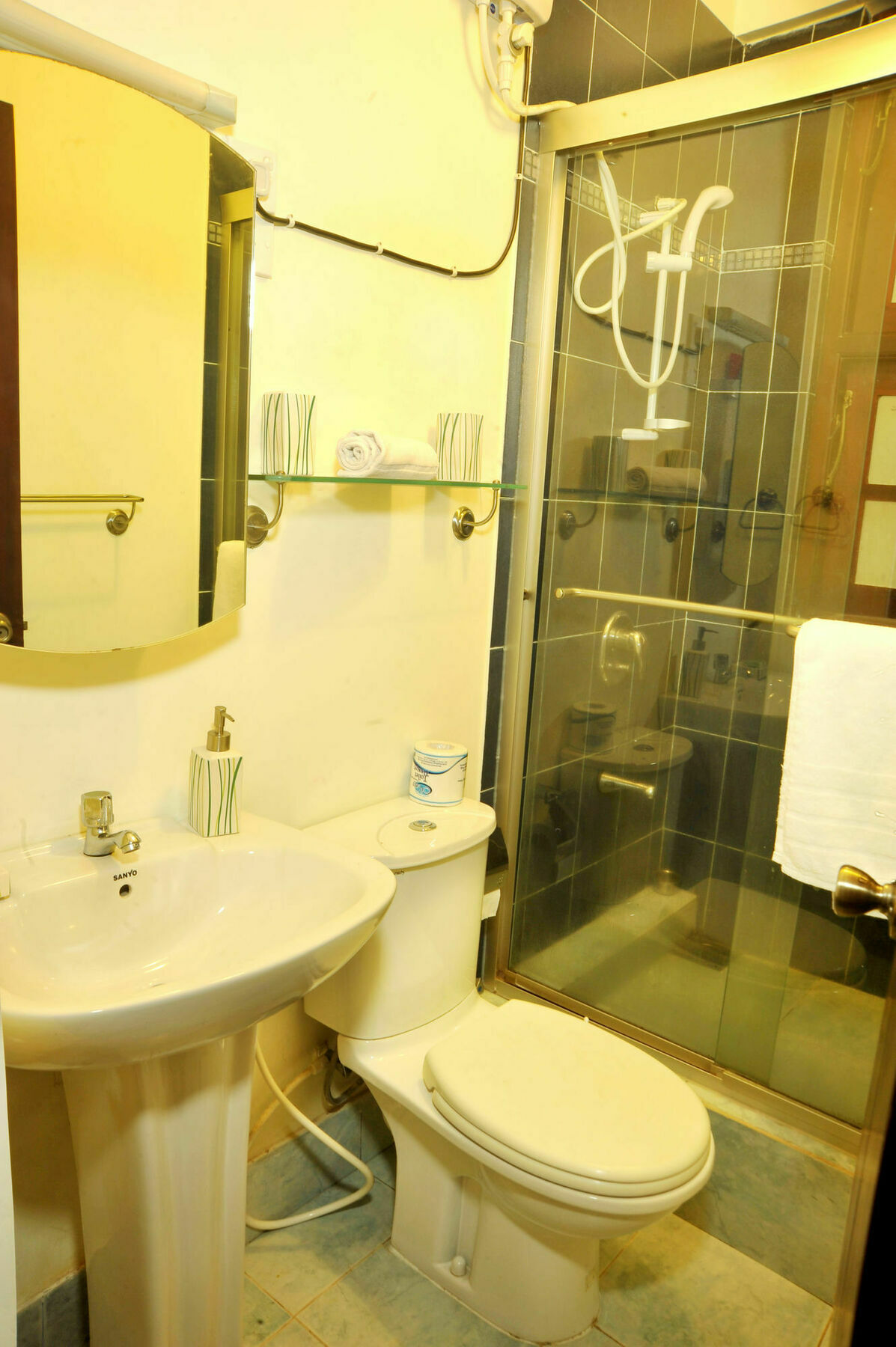 Hotel Prestige Court Residencies Dehiwala-Mount Lavinia Exterior foto